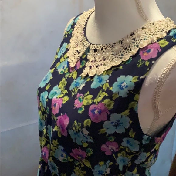 Forever 21 Casual Dress w/ Lace Crochet Collar - Picture 8 of 10